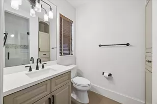 1525 Early Ln, Houston, TX 77055 - Photo 24