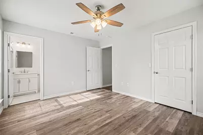 326 S Bell Drive, Texas City, TX 77591 - Photo 10