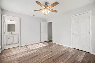 326 S Bell Drive, Texas City, TX 77591 - Photo 10
