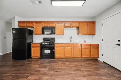 326 S Bell Drive, Texas City, TX 77591 - Photo 6