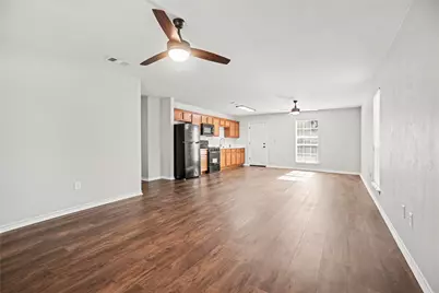 326 S Bell Drive, Texas City, TX 77591 - Photo 2