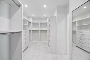 403 Hana Dr, Tiki Island, TX 77554 - Photo 18