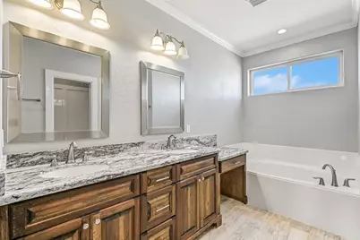 425 Jeanie Lynn Circle, Tiki Island, TX 77554 - Photo 28