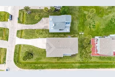 4210 Sandpiper, Galveston, TX 77554 - Photo 44