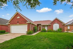 914 W Peach Hollow Cir, Pearland, TX 77584 - Photo 4
