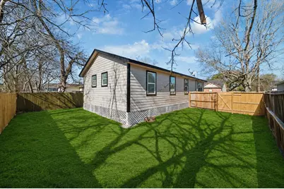 815 Fields Street, Richmond, TX 77469 - Photo 8