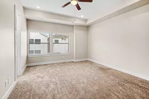 1023 Green Kensington Dr, Houston, TX 77008 - Photo 16