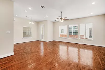 1023 Green Kensington Drive, Houston, TX 77008 - Photo 8