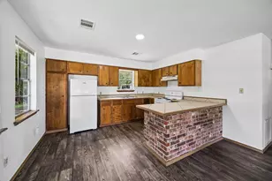 25452 Ipes Rd, Splendora, TX 77372 - Photo 2