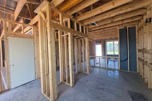 1501 Lk Rdg Dr, Brenham, TX 77833 - Photo 2