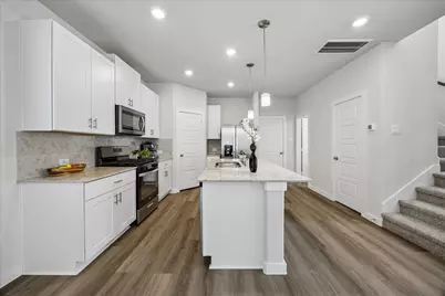 8409 Arden Valley Lane, Houston, TX 77063 - Photo 10