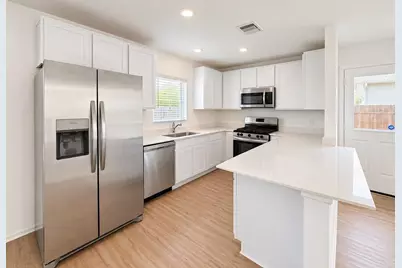1512 Las Cuevas Drive, Conroe, TX 77301 - Photo 2