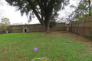827 Marcolin St, Houston, TX 77088 - Photo 22