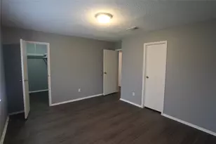 5423 Farley Dr, Houston, TX 77032 - Photo 8