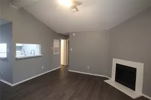 5423 Farley Dr, Houston, TX 77032 - Photo 2