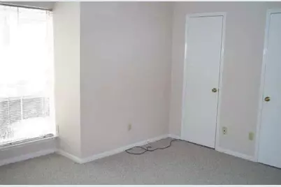 2100 Tanglewilde #344, Houston, TX 77063 - Photo 10