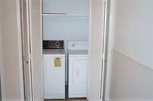 2100 Tanglewilde, Houston, TX 77063 - Photo 6