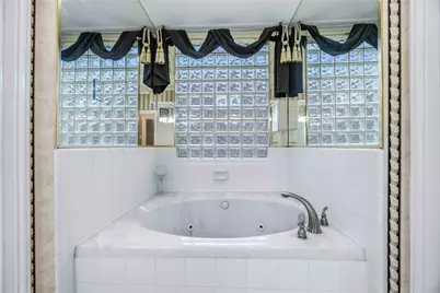 13906 Placid Woods Ct, Sugar Land, TX 77498 - Photo 28