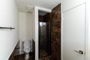 16003 Cerca Blanca Dr, Houston, TX 77083 - Photo 10