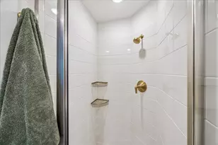 801 E Beach Dr, Galveston, TX 77550 - Photo 30