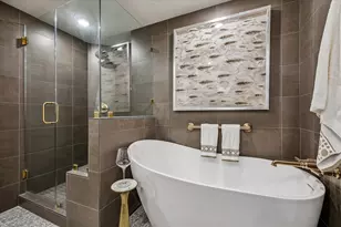 801 E Beach Dr, Galveston, TX 77550 - Photo 20