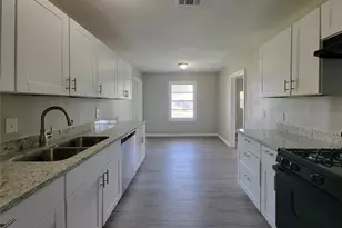 4909 Holloway Dr, Houston, TX 77048 - Photo 6