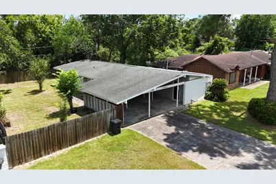 3002 Newcastle Drive, Baytown, TX 77521 - Photo 4