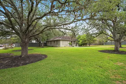 612 S Hutchins Street, Bryan, TX 77803 - Photo 32