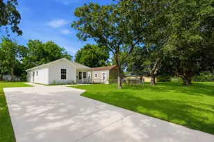 424 5th Ave N, Texas City, TX 77590 - Photo 14