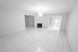 11622 Zarroll Dr, Houston, TX 77099 - Photo 2