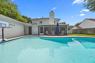 2723 Stetson Ln, Houston, TX 77043 - Photo 2