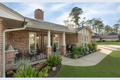 1006 Castle Hill Trail, Kingwood, TX 77339 - Photo 4