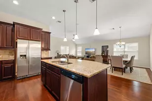 6200 Glenn Hills Ln, League City, TX 77573 - Photo 1