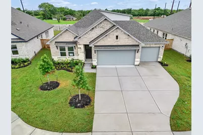 3218 Emerald Hills Drive, Angleton, TX 77515 - Photo 1