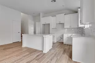 3218 Emerald Hls Dr, Angleton, TX 77515 - Photo 6