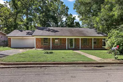 207 E Homewood Drive, Crockett, TX 75835 - Photo 1