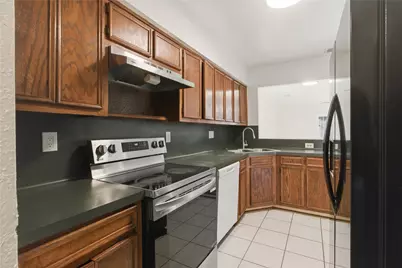11000 Kinghurst Drive #134, Houston, TX 77099 - Photo 6