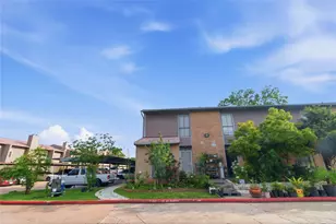 11000 Kinghurst Dr, Houston, TX 77099 - Photo 2