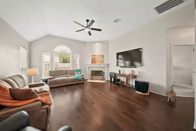 2410 Suncreek Lane, Pearland, TX 77584 - Photo 12