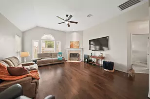 2410 Suncreek Ln, Pearland, TX 77584 - Photo 12