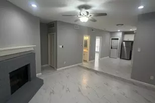3130 Walnut Bend Ln, Houston, TX 77042 - Photo 4