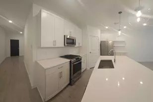 8442 Bay Oaks Dr, Baytown, TX 77523 - Photo 2