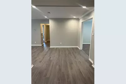 6634 Cresthill Street, Houston, TX 77033 - Photo 10