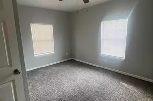 6634 Cresthill St, Houston, TX 77033 - Photo 14