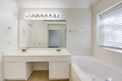 1326 Chesterpoint Drive, Spring, TX 77386 - Photo 32