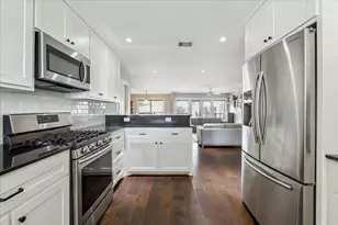 8034 Cedel Dr, Houston, TX 77055 - Photo 12