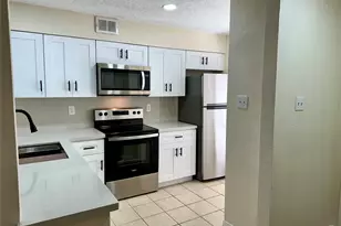 1715 Moritz Dr, Houston, TX 77055 - Photo 8