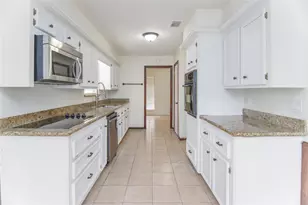 11802 Hillbrook Dr, Houston, TX 77070 - Photo 20