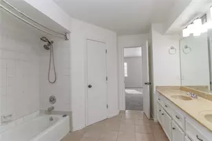 11802 Hillbrook Dr, Houston, TX 77070 - Photo 30