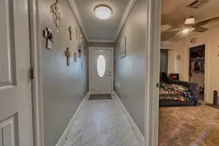 102 S Bow Dr, Jones Creek, TX 77541 - Photo 2